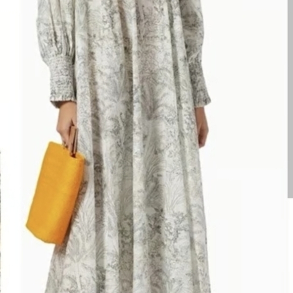 HUF Wome's Gray Tiered Gown with Bishop Sleeves - Picture 2 of 13